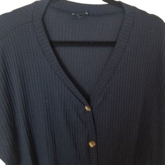 Torrid Womens 2X Navy Blue Short Sleeves Button Ti - Picture 3 of 9